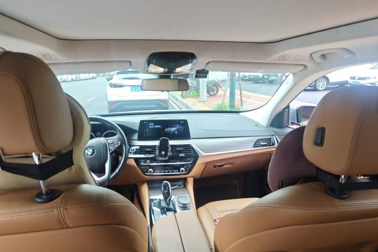 Used BMW 6 Series GT 2018 630i Luxury Design Package Headliner