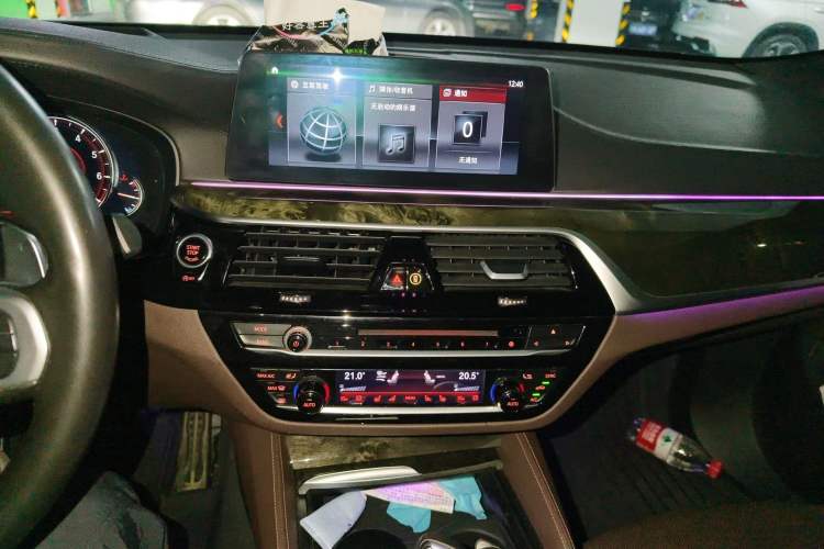 Used BMW 6 Series GT 2018 640i xDrive M Sport Package Audio And AC Panel