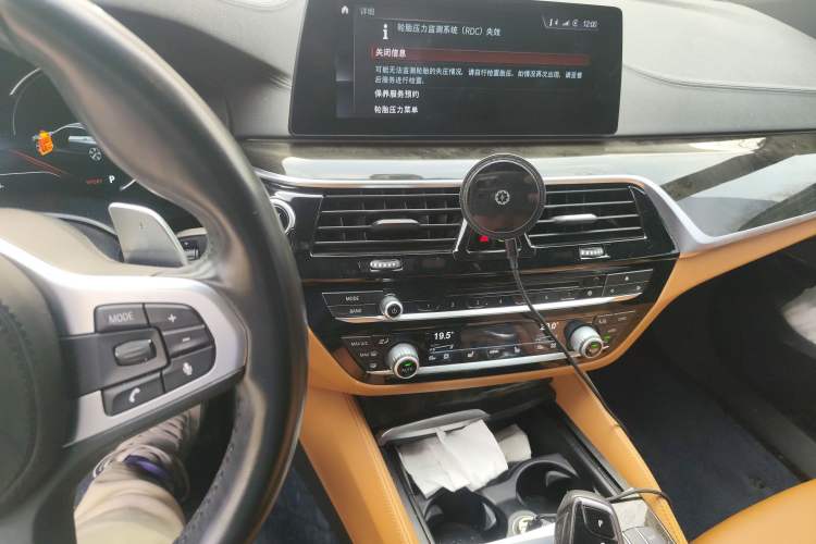 Used BMW 6 Series GT 2018 630i M Sport Package Audio And AC Panel