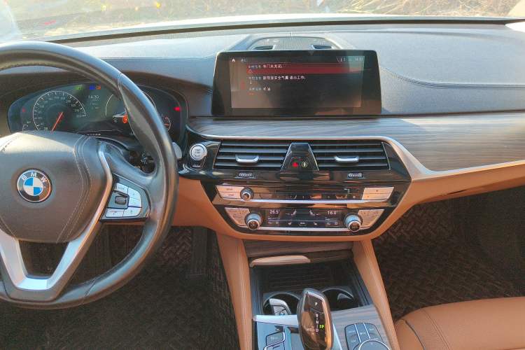 Used BMW 6 Series GT 2018 630i Luxury Design Package Audio And AC Panel