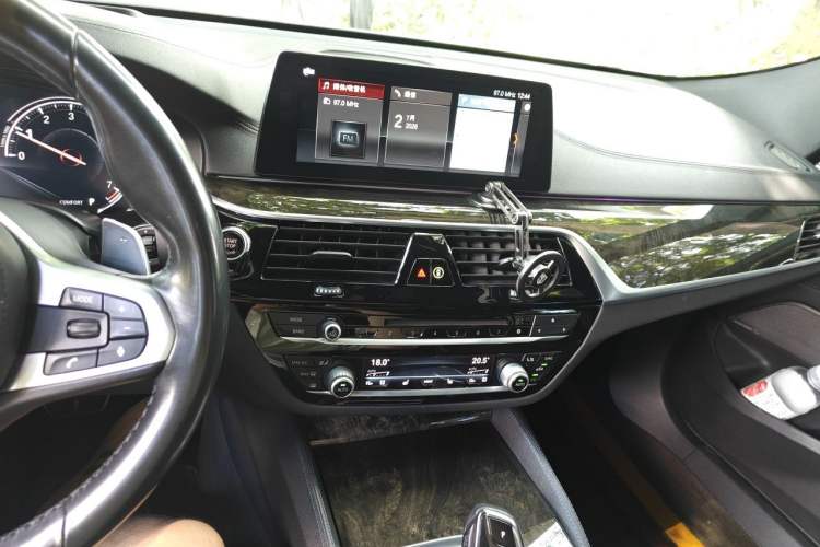 Used BMW 6 Series GT 2018 630i Luxury Design Package Audio And AC Panel