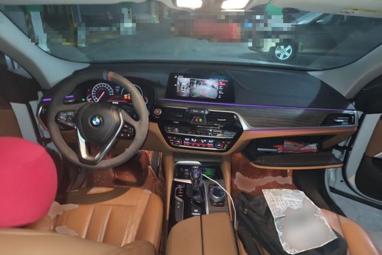 Used BMW 6 Series GT 2018 630i Luxury Design Package Center Console