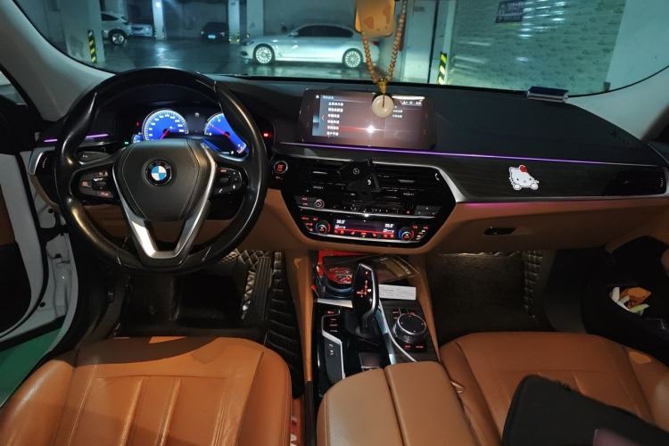 Used BMW 6 Series GT 2018 630i Luxury Design Package Center Console