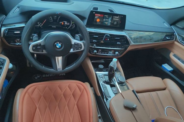 Used BMW 6 Series GT 2018 630i M Sport Package Center Console