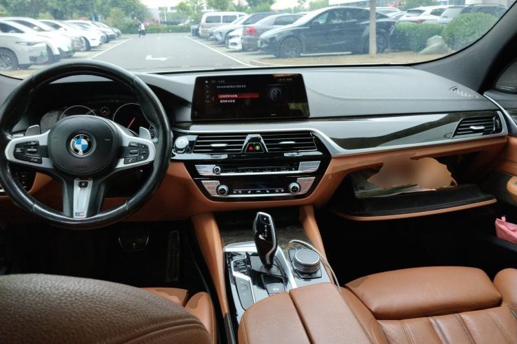 Used BMW 6 Series GT 2018 630i M Sport Package Center Console