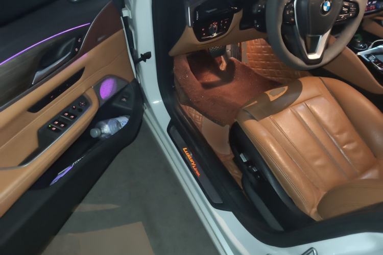 Used BMW 6 Series GT 2018 630i Luxury Design Package Driver Seat