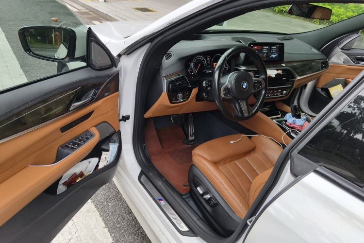 Used BMW 6 Series GT 2018 630i M Sport Package Driver Seat