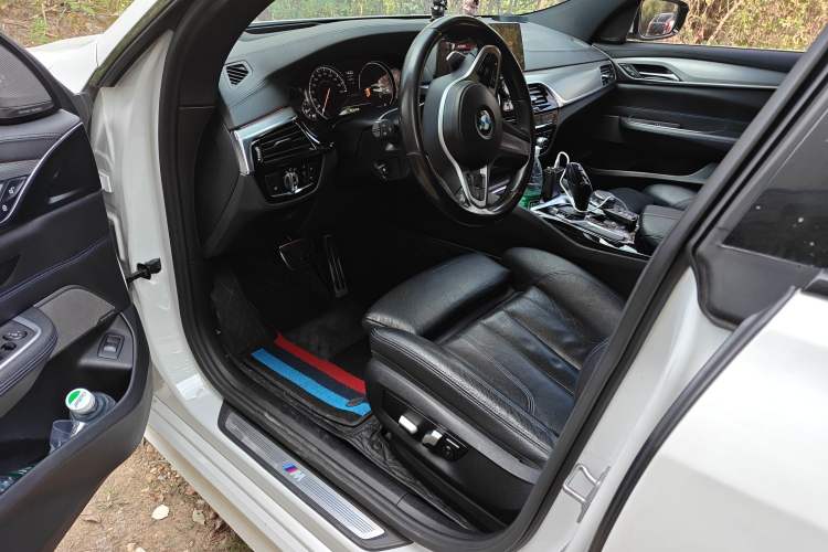 Used BMW 6 Series GT 2018 630i M Sport Package Driver Seat