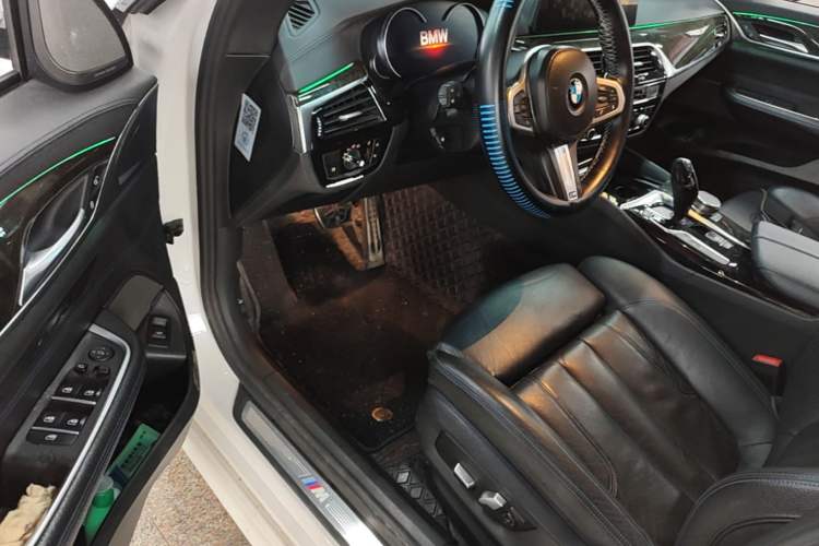 Used BMW 6 Series GT 2018 630i M Sport Package Driver Seat