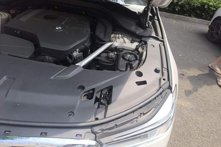 Used BMW 6 Series GT 2018 630i M Sport Package Engine Bay Left