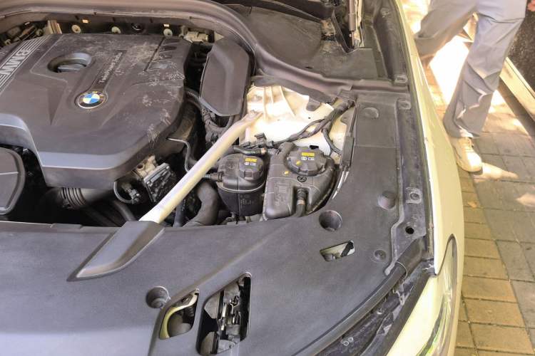 Used BMW 6 Series GT 2018 630i M Sport Package Engine Bay Left