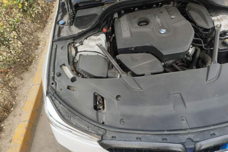 Used BMW 6 Series GT 2018 630i M Sport Package Engine Bay Right