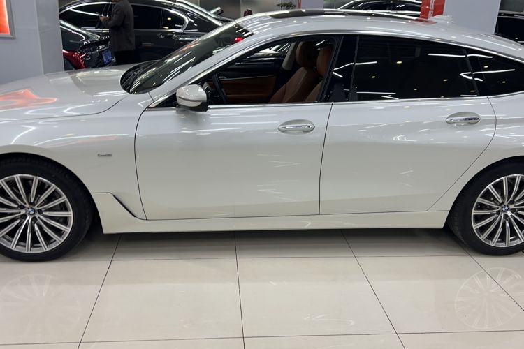 Used BMW 6 Series GT 2018 630i Luxury Design Package Exterior 2