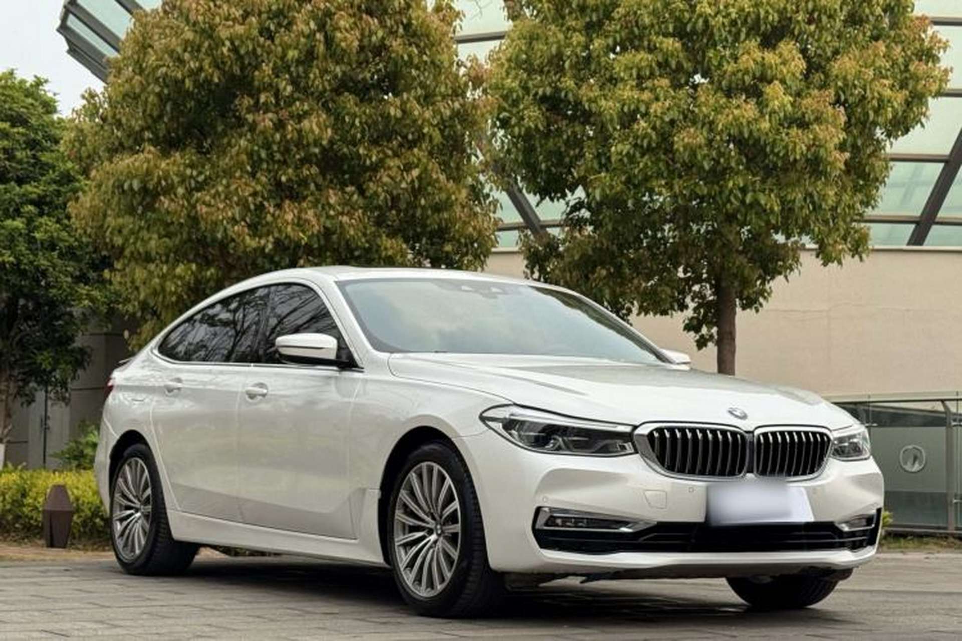 Used BMW 6 Series GT 2018 630i Luxury Design Package Exterior 2