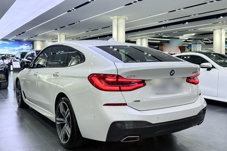Used BMW 6 Series GT 2018 640i xDrive M Sport Package Exterior 3
