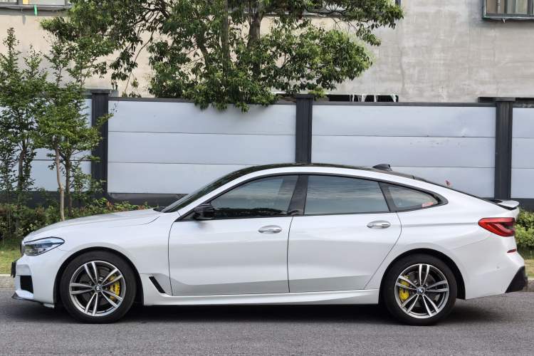 Used BMW 6 Series GT 2018 630i M Sport Package Exterior 3