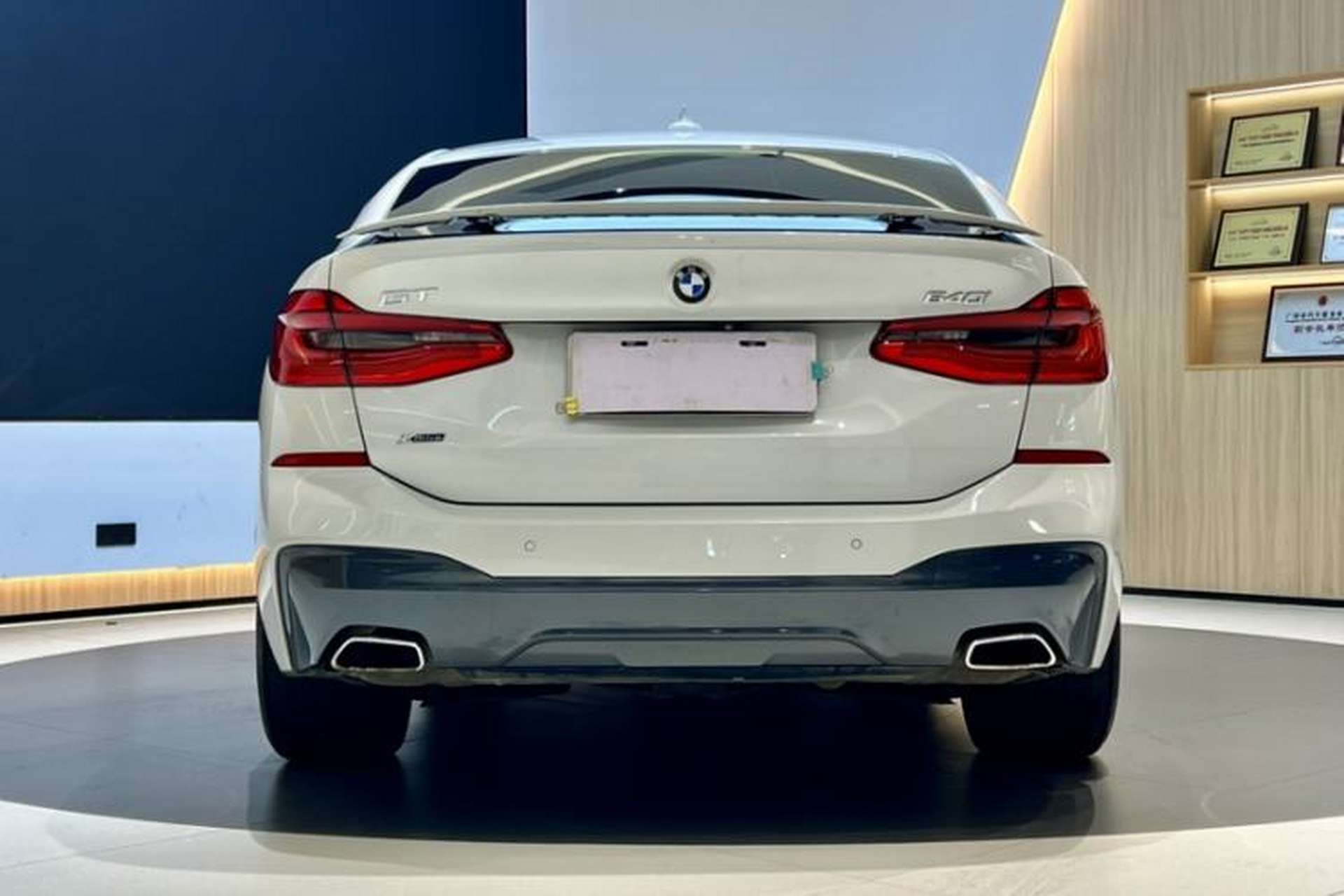 Used BMW 6 Series GT 2018 640i xDrive M Sport Package Exterior 4