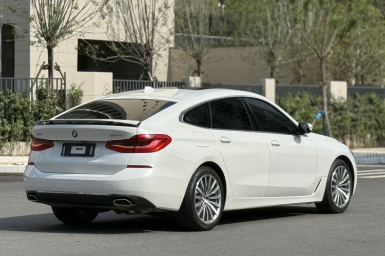 Used BMW 6 Series GT 2018 630i Luxury Design Package Exterior 4