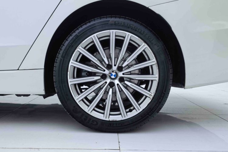 Used BMW 6 Series GT 2018 630i Luxury Design Package Exterior 5