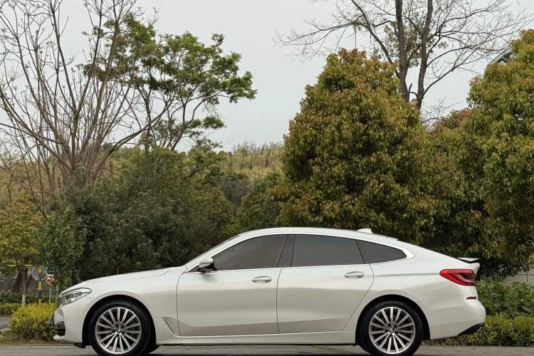 Used BMW 6 Series GT 2018 630i Luxury Design Package Exterior 6