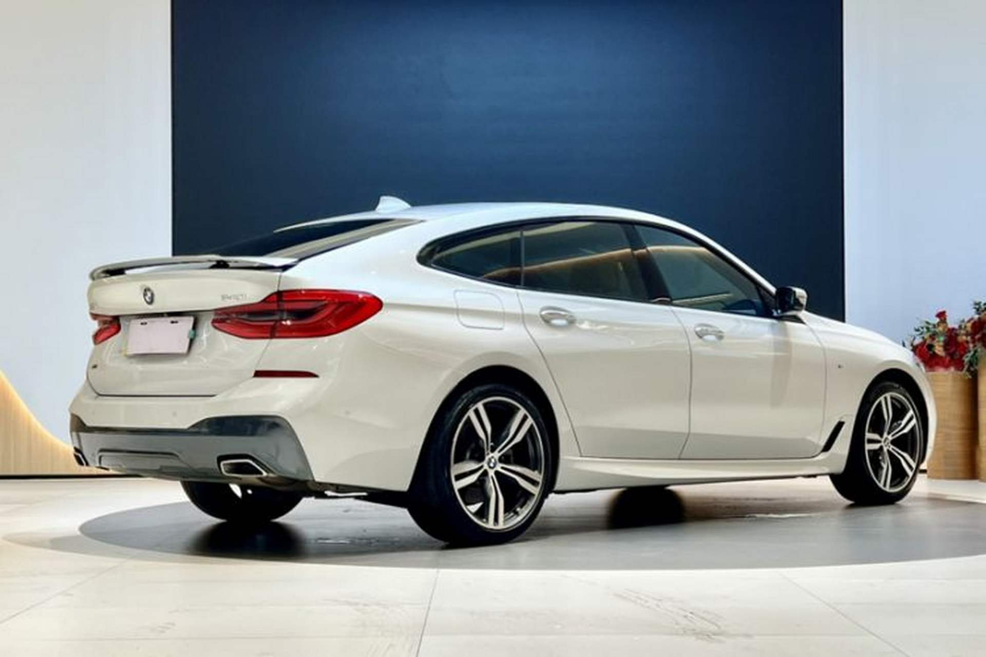 Used BMW 6 Series GT 2018 640i xDrive M Sport Package Exterior 7