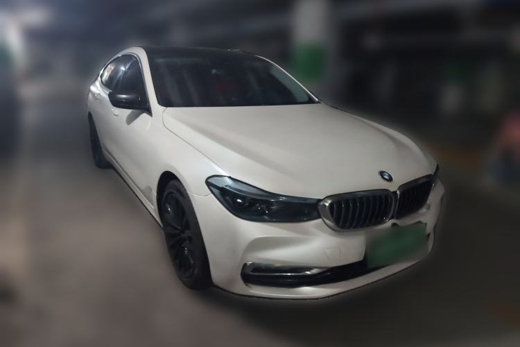 Used BMW 6 Series GT 2018 630i Luxury Design Package Front Right 45 Deg