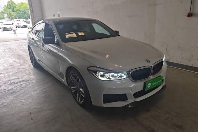 Used BMW 6 Series GT 2018 630i M Sport Package Front Right 45 Deg