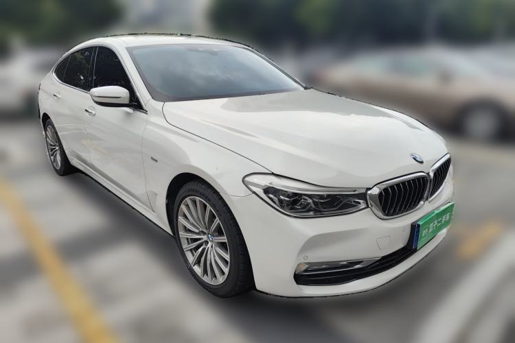 Used BMW 6 Series GT 2018 630i Luxury Design Package Front Right 45 Deg
