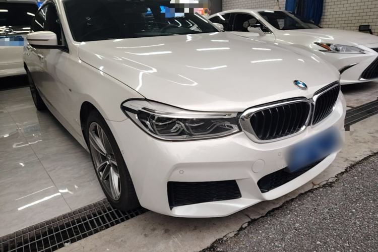 Used BMW 6 Series GT 2018 630i M Sport Package Front Right 45 Deg