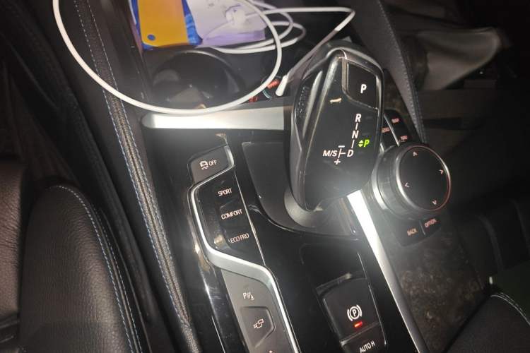 Used BMW 6 Series GT 2018 630i M Sport Package Gear Lever