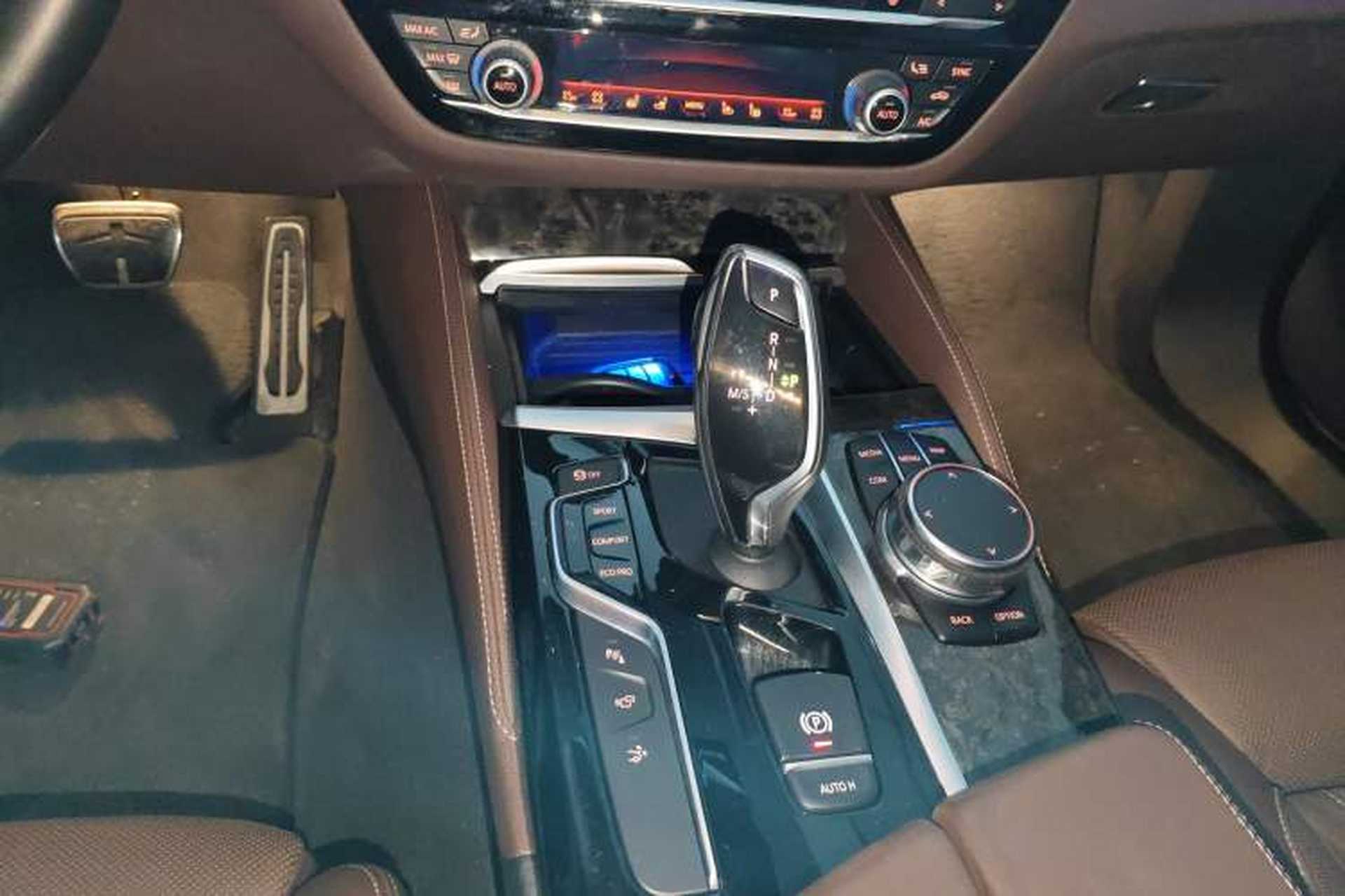 Used BMW 6 Series GT 2018 640i xDrive M Sport Package Gear Lever