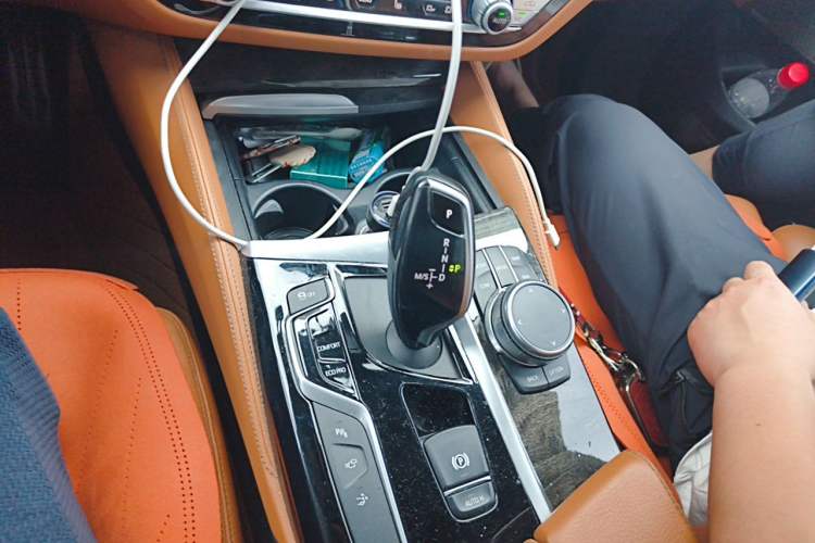 Used BMW 6 Series GT 2018 630i M Sport Package Gear Lever