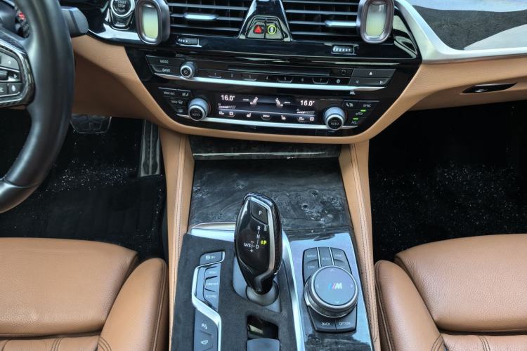 Used BMW 6 Series GT 2018 630i M Sport Package Gear Lever