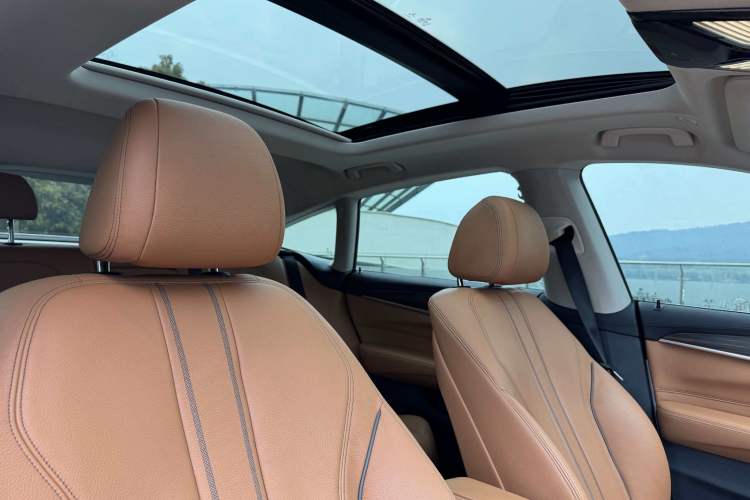 Used BMW 6 Series GT 2018 630i Luxury Design Package Headliner