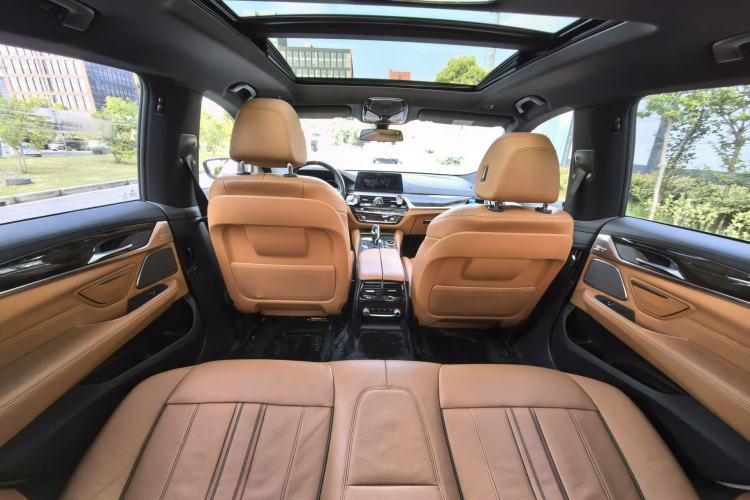 Used BMW 6 Series GT 2018 630i M Sport Package Interior 10