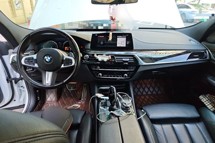 Used BMW 6 Series GT 2018 630i M Sport Package Interior 2