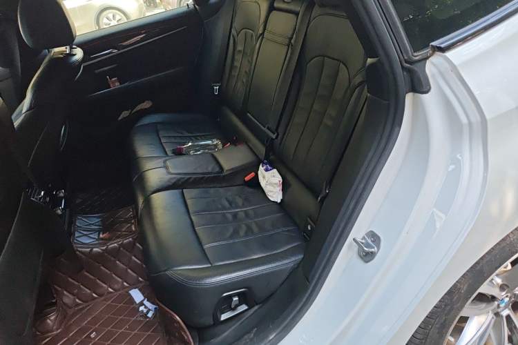 Used BMW 6 Series GT 2018 630i M Sport Package Interior 4