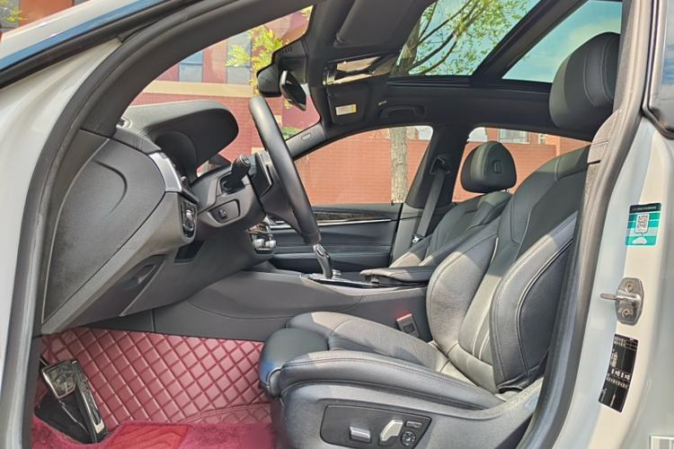 Used BMW 6 Series GT 2018 630i M Sport Package Interior 4