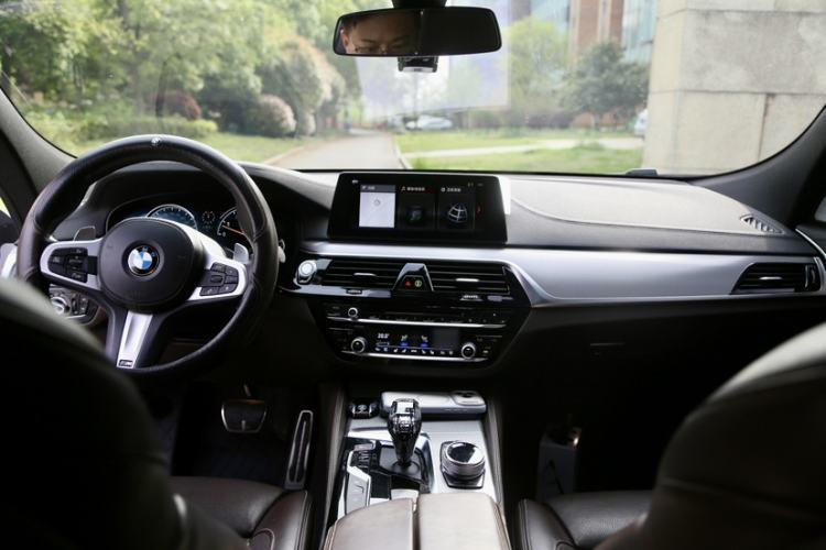 Used BMW 6 Series GT 2018 640i xDrive M Sport Package Interior 4