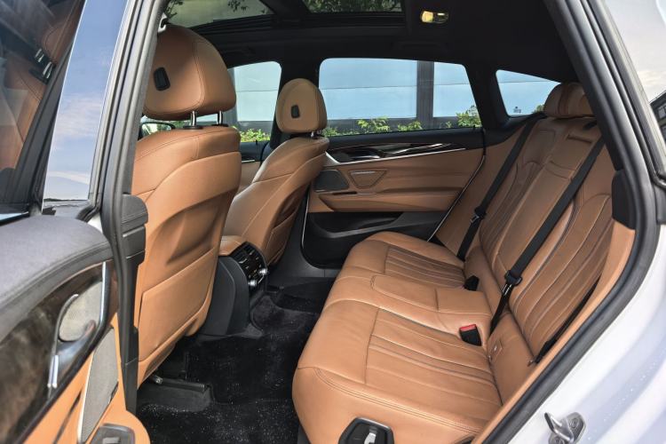 Used BMW 6 Series GT 2018 630i M Sport Package Interior 6