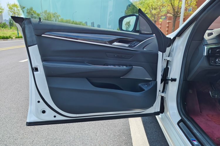 Used BMW 6 Series GT 2018 630i M Sport Package Interior 8