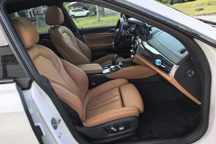 Used BMW 6 Series GT 2018 630i M Sport Package Interior 8