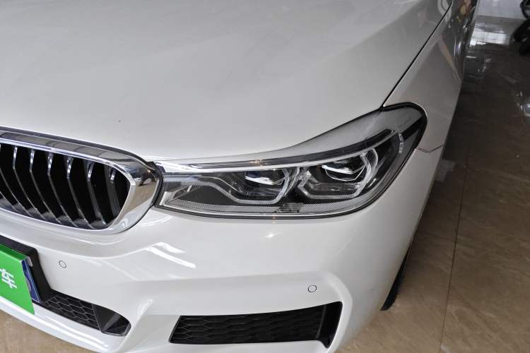 Used BMW 6 Series GT 2018 640i xDrive M Sport Package Left Front Headlight