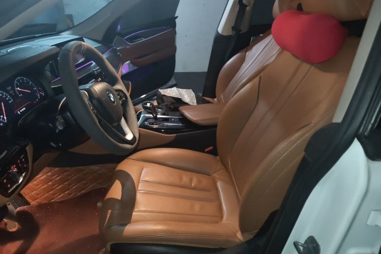 Used BMW 6 Series GT 2018 630i Luxury Design Package Left Front Seat