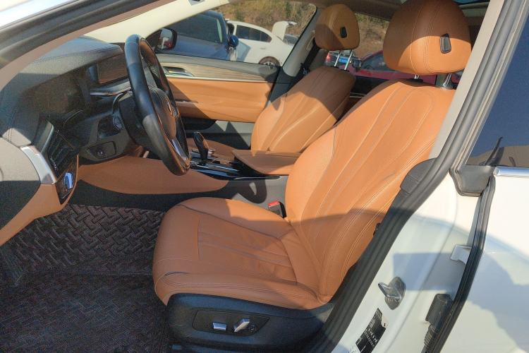 Used BMW 6 Series GT 2018 630i Luxury Design Package Left Front Seat