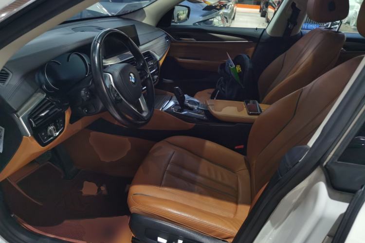 Used BMW 6 Series GT 2018 630i Luxury Design Package Left Front Seat