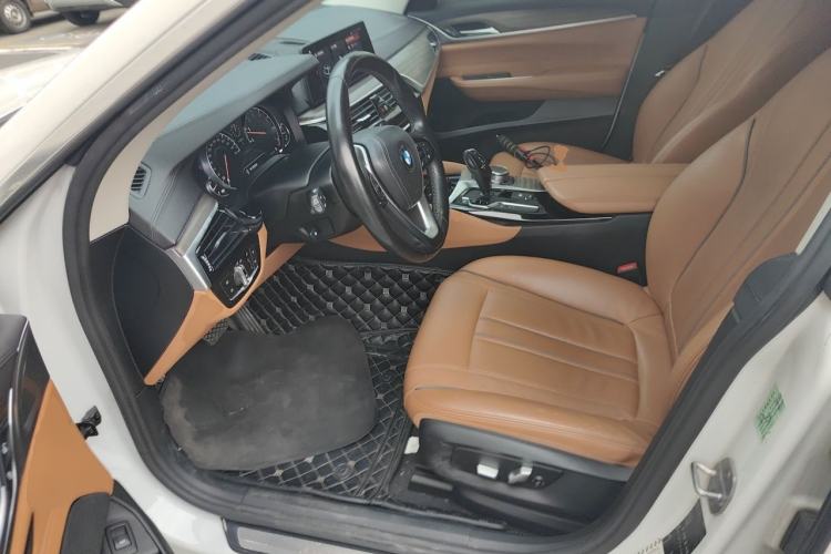 Used BMW 6 Series GT 2018 630i Luxury Design Package Left Front Seat