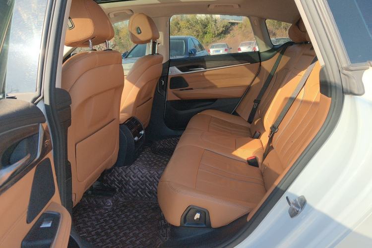 Used BMW 6 Series GT 2018 630i Luxury Design Package Left Rear Seat