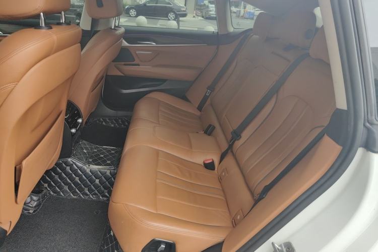 Used BMW 6 Series GT 2018 630i Luxury Design Package Left Rear Seat