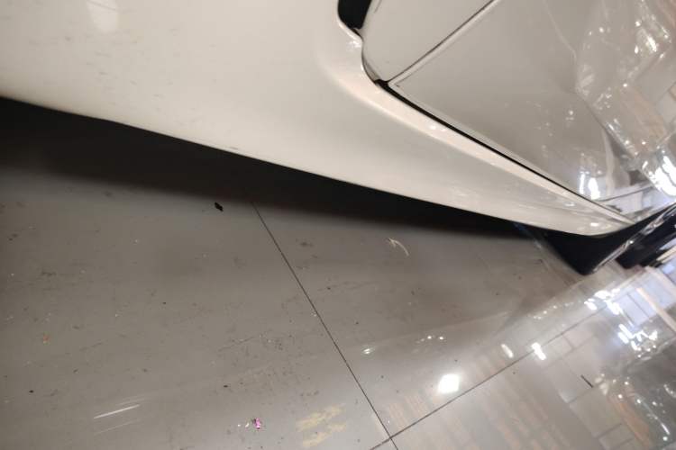 Used BMW 6 Series GT 2018 640i xDrive M Sport Package Left Side Sill